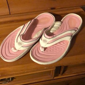 Speedo flip flops